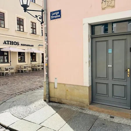 Super Zentral Mit Parkplatz, Fenster Verspiegelt Daire *