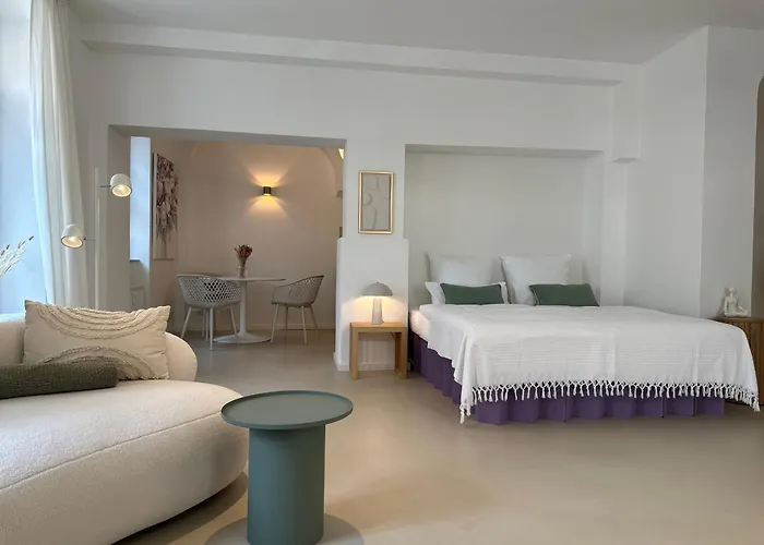 Super Zentral Mit Parkplatz, Fenster Verspiegelt Lägenhet Pirna